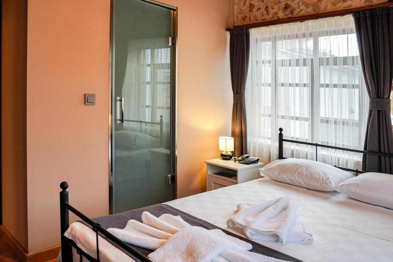 La Casa Carina Bed & Breakfast อันตัลยา ภายนอก รูปภาพ