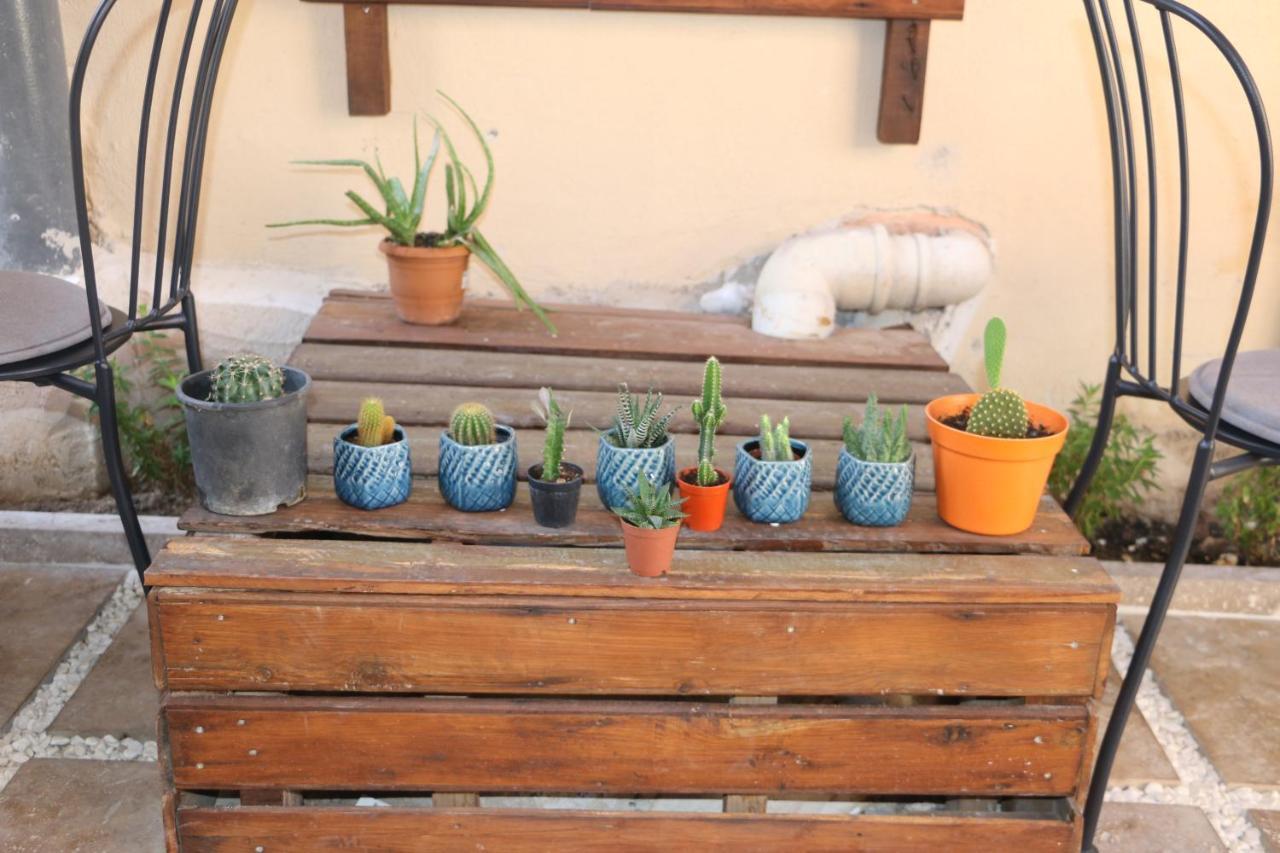 La Casa Carina Bed & Breakfast อันตัลยา ภายนอก รูปภาพ