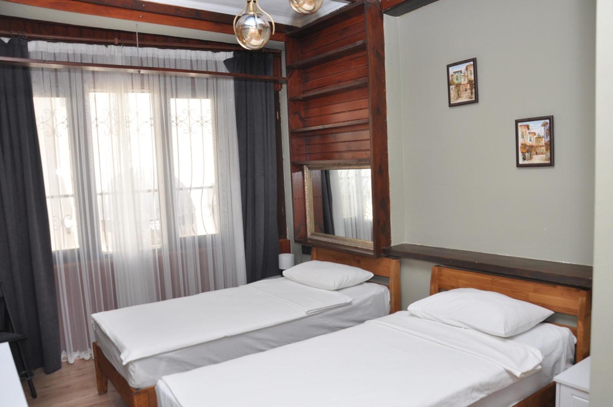 La Casa Carina Bed & Breakfast อันตัลยา ภายนอก รูปภาพ