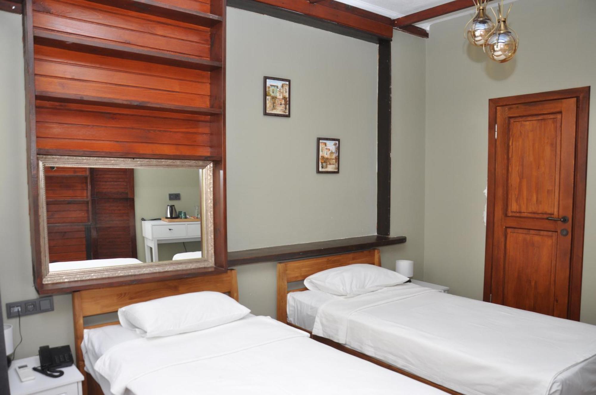 La Casa Carina Bed & Breakfast อันตัลยา ภายนอก รูปภาพ