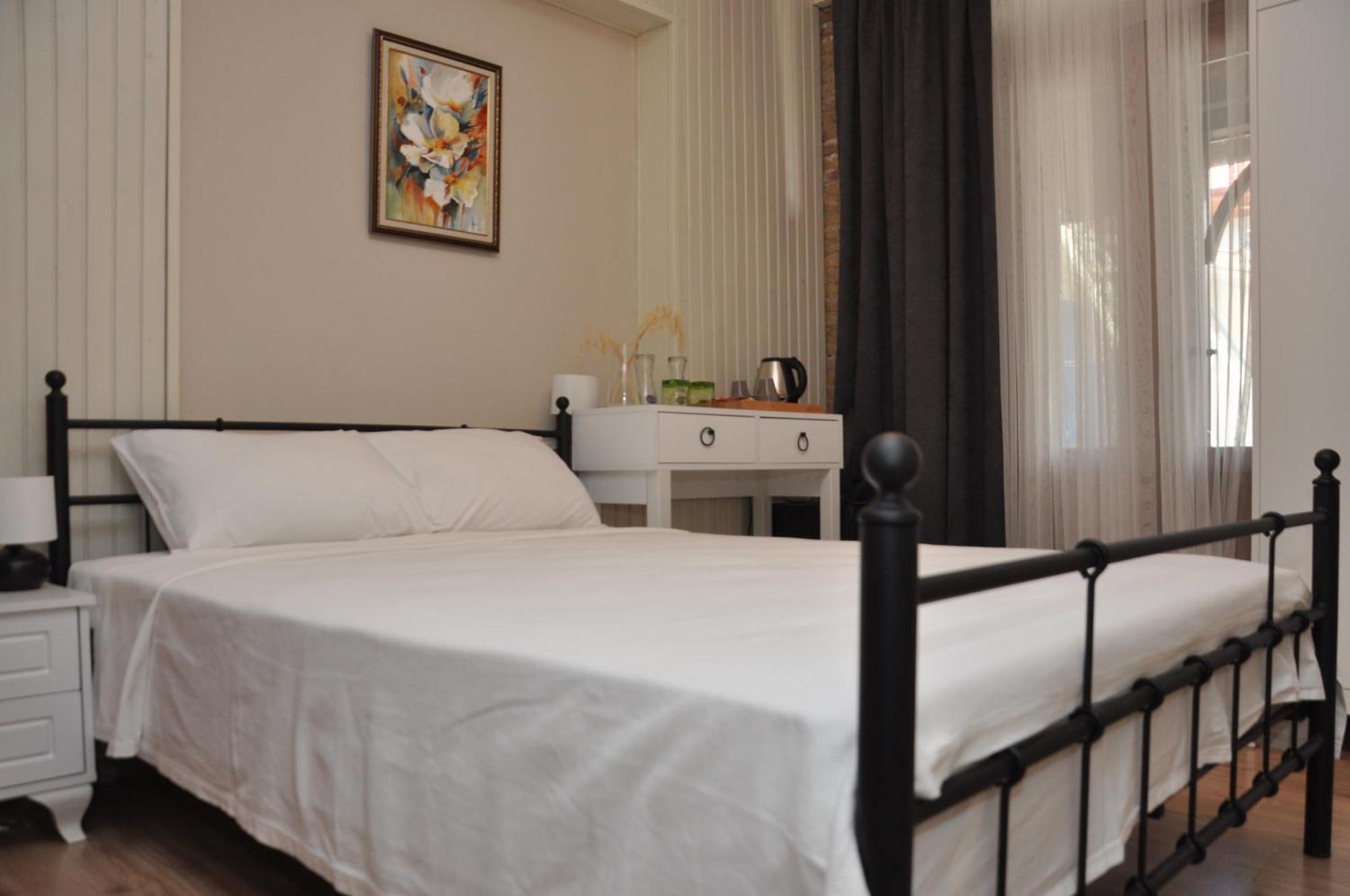 La Casa Carina Bed & Breakfast อันตัลยา ภายนอก รูปภาพ